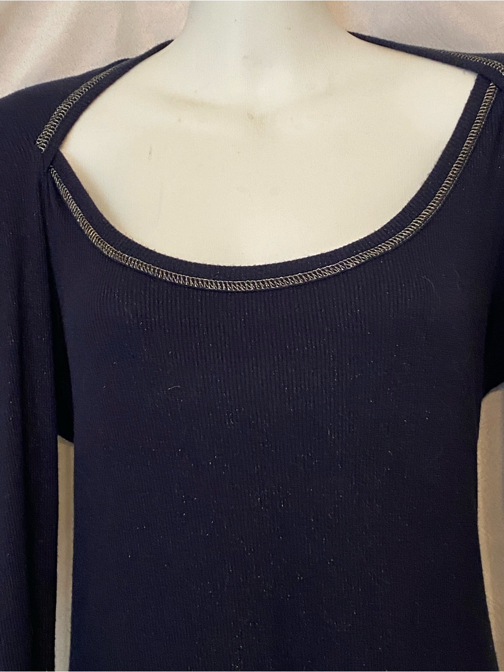 Color Thread Navy Overlap Scoop Neck Open Back 3/4 Sleeve Top with Metallic Trim